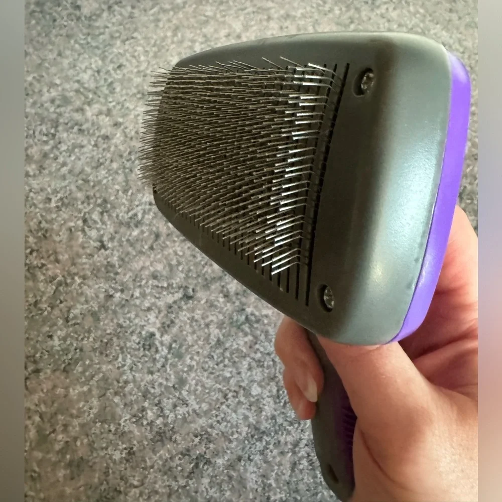 Hertzko Pet Deshedding Brush